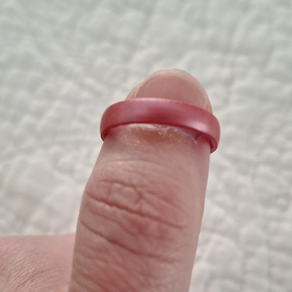 Enso 7 pink diamond classic silicone rubber ring